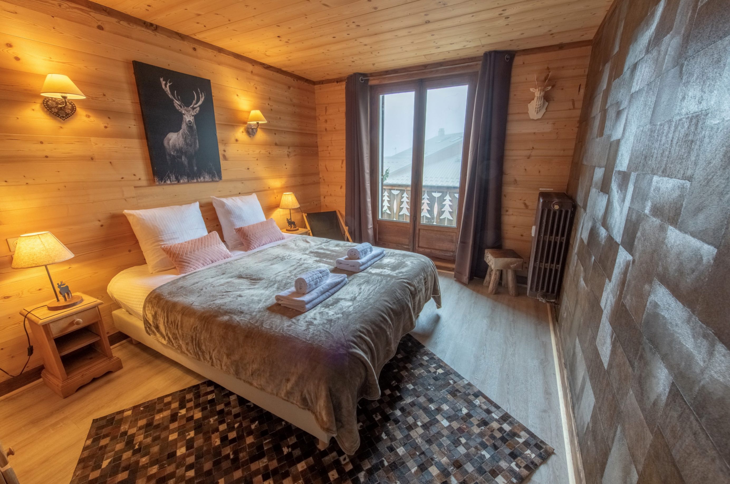 Double bedroom with balcony